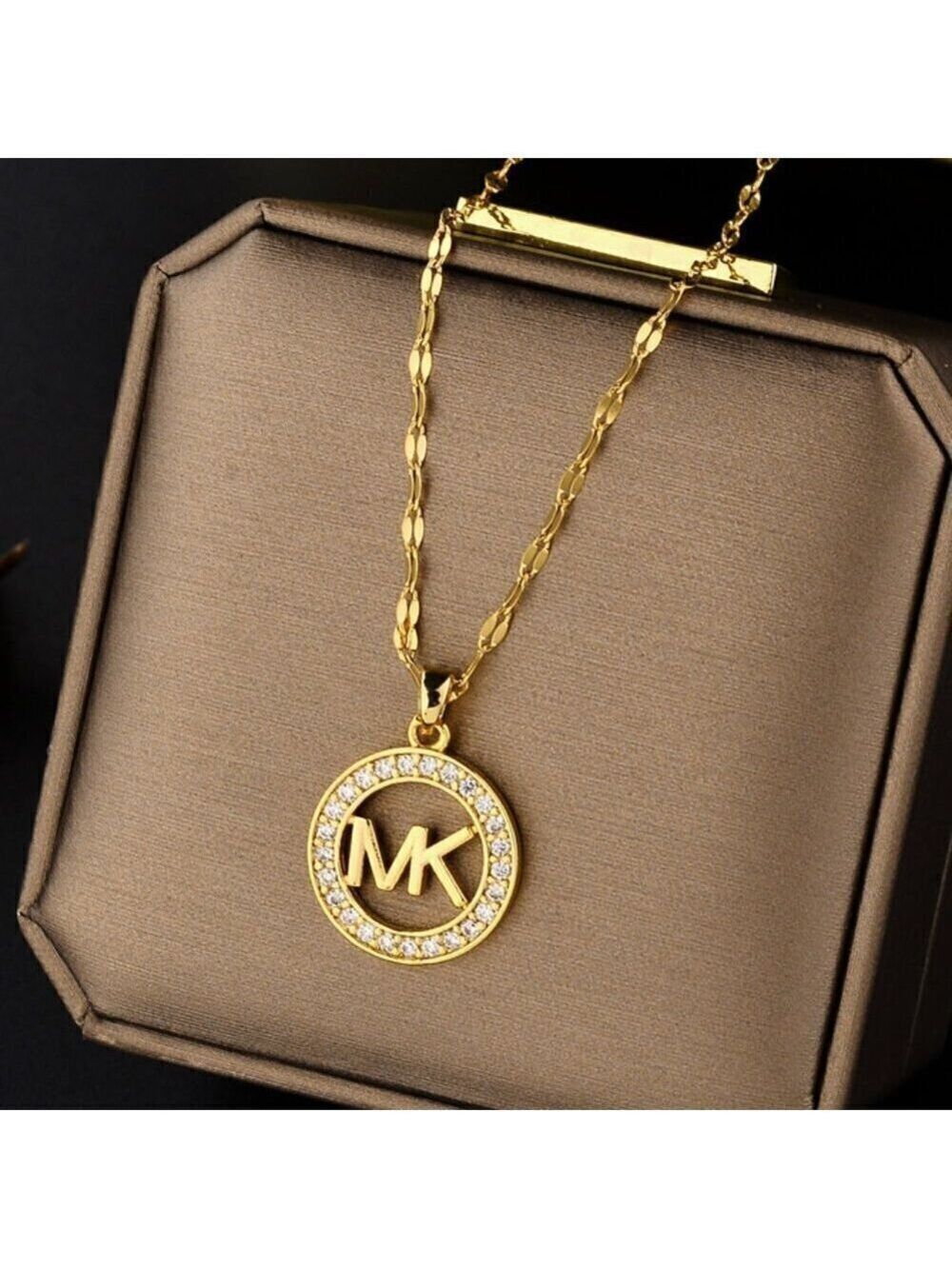 18k Gold Plated Stainless Steel Simulated Diamond MK Pendant, Lips Style Chain